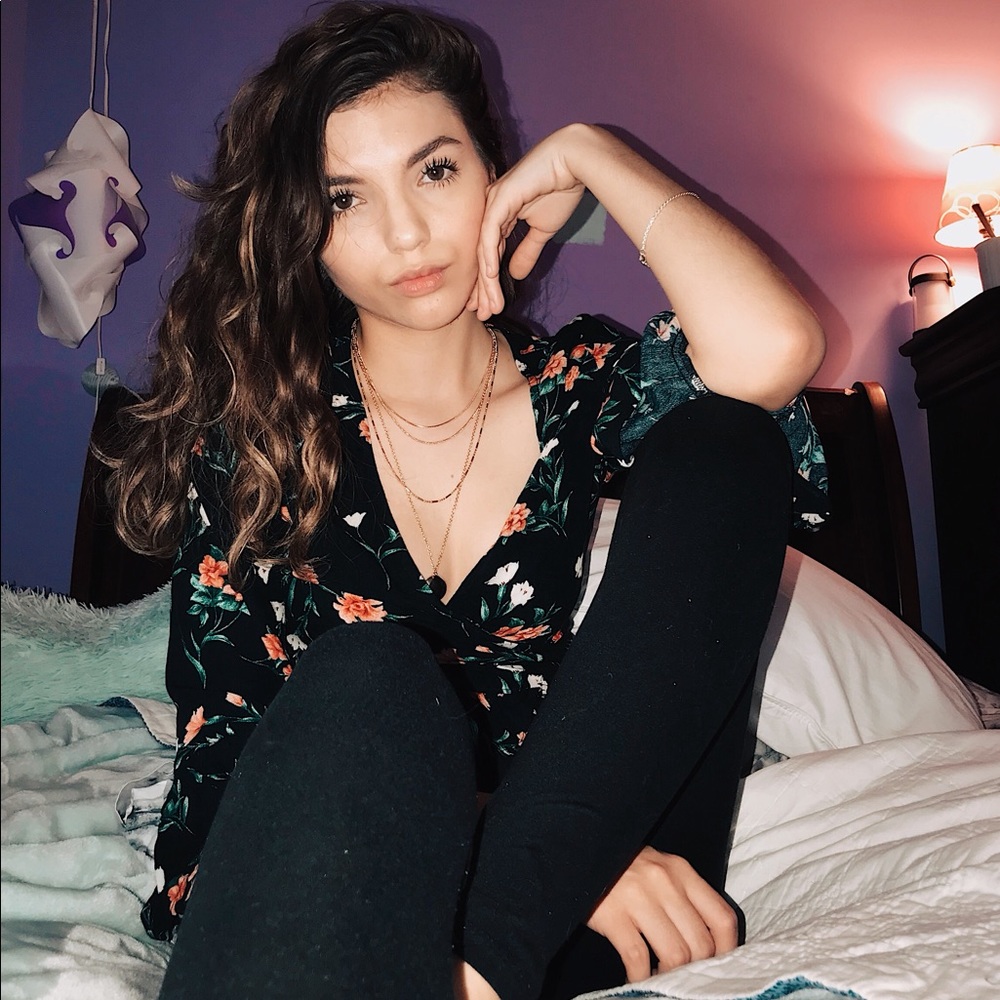 Meet your Posher, Lacey